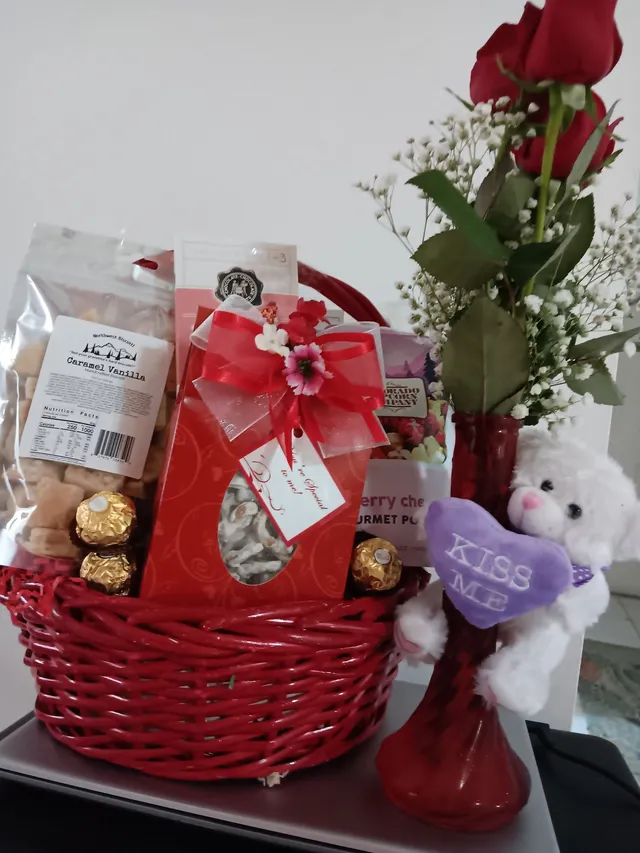 Valentine's Day Gift Basket